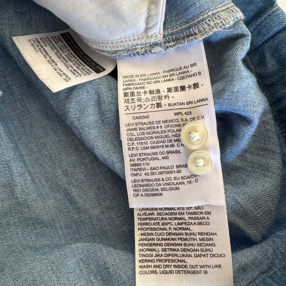Levi's Women's Chambray Denim Shirt Dress Blue Button Front Short Sleeve Size S - Picture 6 of 10